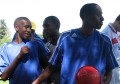 Hráči keňského fotbalového týmu MYSA na zahájení turnaje Fotbal pro rozvoj